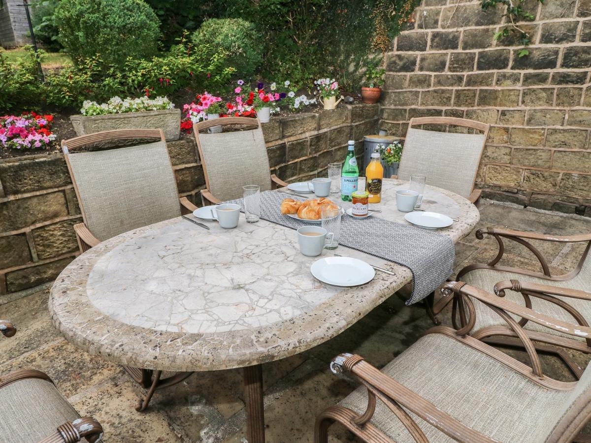 Belle Vue Apartment Ilkley Bagian luar foto