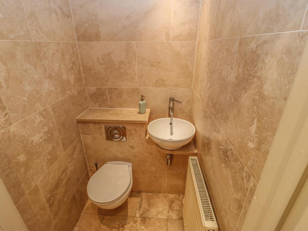 Belle Vue Apartment Ilkley Bagian luar foto